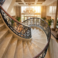 Rampe d'escalier en fer forgé de luxe haut de gamme, design couronne, style palais, design traditionnel, résistante à la rouille, protégée contre les UV, marque JXY