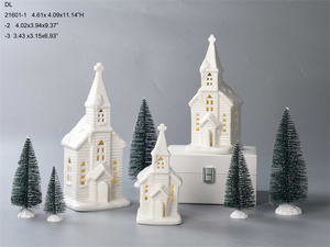 BESTCERA Village de <span class=keywords><strong>Noël</strong></span> LED en céramique avec maisonnette lumineuse, décoration de table multi-tailles pour les fêtes - Product Image 2