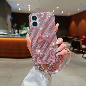 Nouvelle <span class=keywords><strong>Coque</strong></span> de Téléphone de Luxe Blanche et Rose Entièrement Ornée de Strass en Forme de Nœud pour <span class=keywords><strong>iPhone</strong></span> 17 16 15 14 13 Pro Max avec Chaîne Assortie - Product Image 5