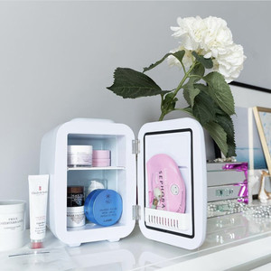 Superventas 4L mini frigo portátil cuidado de la piel nevera para dormitorio barato pero de mejor calidad mini nevera de belleza - Product Image 1