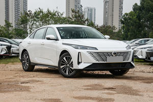 Vente en gros de véhicules Changan : Nouvelle berline hybride automatique Changan Eado PHEV, voitures électriques neuves fabriquées en Chine à vendre - Product Image 2