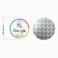 Carte NFC personnalisée NTAG213 13,56 MHz circulaire composite pour avis, affichage sur pied pour salons de vente au détail et restaurants