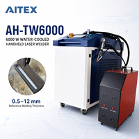 Machine de soudage laser portative refroidie par eau 6000W, soudeuse laser à fibre pour la soudure de plaques en acier au carbone de 12 mm d'épaisseur AH-TW6000