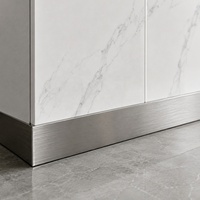 Panneau mural WYRAX en PVC effet marbre Carrara gris clair, 1220x2440mm, 3.2mm, pour rénovation intérieure et fond de télévision d'appartement