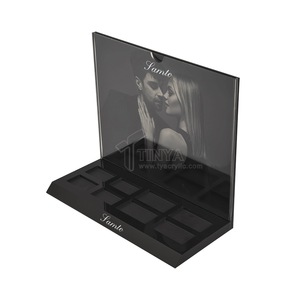ชั้นวางเครื่องสำอางอะคริลิคแบบสั่งทำ OEM/ODM สำหรับโฆษณาปลีก ชั้นวางบนเคาน์เตอร์สำหรับผลิตภัณฑ์บำรุงผิวระดับไฮเอนด์และเซรั่ม - Product Image 3