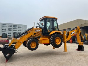 รถแบคโฮล JCB 3CX ใหม่เอี่ยม ยอดนิยมระดับโลก บูมยาวพิเศษและถังตักความจุสูง น้ำหนักเหมาะสมสำหรับการเดินทางบนถนน - Product Image 1