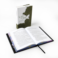 Production de livres à couverture rigide de luxe, papier offset, reliure cousue, estampage à chaud, impression de bordure, ruban, encre écologique à base de soja