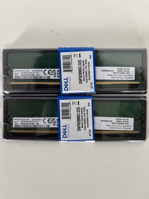 Dell 32GB DDR5 5600MT/s ECC Server Memory Module 2Rx8 RDIMM PC5-5600