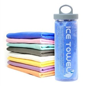 Pet Absorbent Towels PVA Quick Drying Multi Function <b>Dog</b> <b>Bathing</b> Supplies 66x43cm - Product Image 1