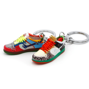 Llavero de zapatillas de PVC en oferta, llavero de Air Jordan y Dan, llavero de zapatillas en miniatura 3D - Product Image 5