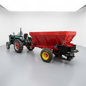 Aplicador <span class=keywords><strong>de</strong></span> fertilizante <span class=keywords><strong>de</strong></span> tracción <span class=keywords><strong>de</strong></span> salida <span class=keywords><strong>de</strong></span> fábrica 3.2m ³ Máquina <span class=keywords><strong>de</strong></span> lanzamiento <span class=keywords><strong>de</strong></span> fertilizante <span class=keywords><strong>de</strong></span> tracción <span class=keywords><strong>de</strong></span> gran volumen Esparcidor <span class=keywords><strong>de</strong></span> estiércol <span class=keywords><strong>de</strong></span> granja - Product Image 3