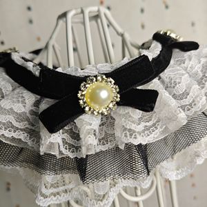 Accesorios hechos a mano para mascotas, como collares, campanas, lazos, baberos de encaje y baberos para la saliva, para gatos y perros. - Product Image 4
