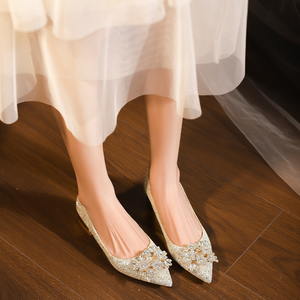 French Banquet Ladies' Low Heeled Shoes, Thick Heel, Shallow Mouth, <b>Pointed</b> Bow, Elegant Low Heeled Wedding Shoes - Product Image 3