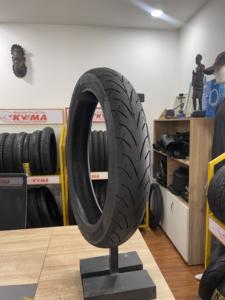 Neumático de Motocicleta KUMA K306 70/90-16, Nuevo y en Oferta, Cubierta de Caucho Natural y Nailon, Fabricado en Vietnam, Alta Calidad, 4PR/6PR/8PR, 12 Meses - Product Image 4