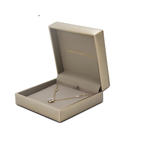 Boîte à bijoux en cuir PU, en daim, 1 pièce, Logo personnalisé, de haute qualité, pour bague, Bracelet, emballage cadeau, boîte en plastique à bijoux - Product Image 5