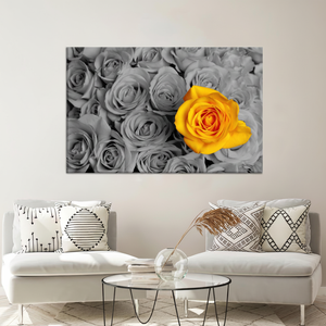 Impression sur toile Rose Jaune : Art mural graphique floral élégant, toile encadrée - Product Image 3