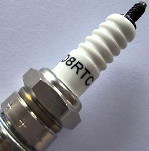 Bujías de motocicleta OEM/ODM compatibles con NGK DPR8E a para Jianshe Yamaha bujías para cortacésped - Product Image 5