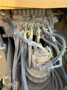 2022 Pelle hydraulique sur chenilles Caterpillar 320GC d'occasion avec pour moteur pompe à moteur 1m3 capacité du godet 1 an de garantie à vendre - Product Image 5