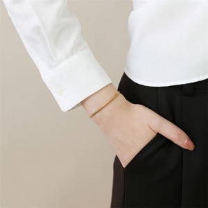 Joyería de Diamantes Simple Estilo Europeo Americano, Brazalete de Acero Inoxidable para Mujer, Accesorios de Moda de Lujo, Pulseras con Piedras - Product Image 2