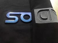 Gaufrage Silicone sur tissu de vêtement T-shirt Sportswear SOLLYD Silicone liquide Silicone gaufré