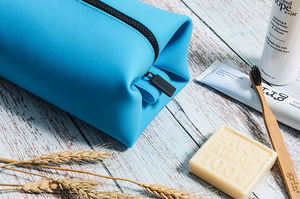 Trousse de Toilette et Organisateur Portable en Silicone Imperméable pour Adultes, Idéal pour le Voyage, la Plage et les Activités de Plein Air - Product Image 6
