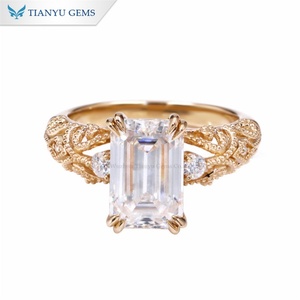Tianyu Gems Custom Made 7.5*10mm Emerald Cut Moissanite D VVS1 10k 14k 18k Solide Or Jaune Classique Bijoux Anneaux pour Femmes - Product Image 1
