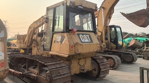 Bulldozer CAT D6G Bekas Kondisi Hampir Baru, Efisien dan Sangat Baik. Pilihan untuk Excavator Bekas. Pengiriman Gratis. - Product Image 3