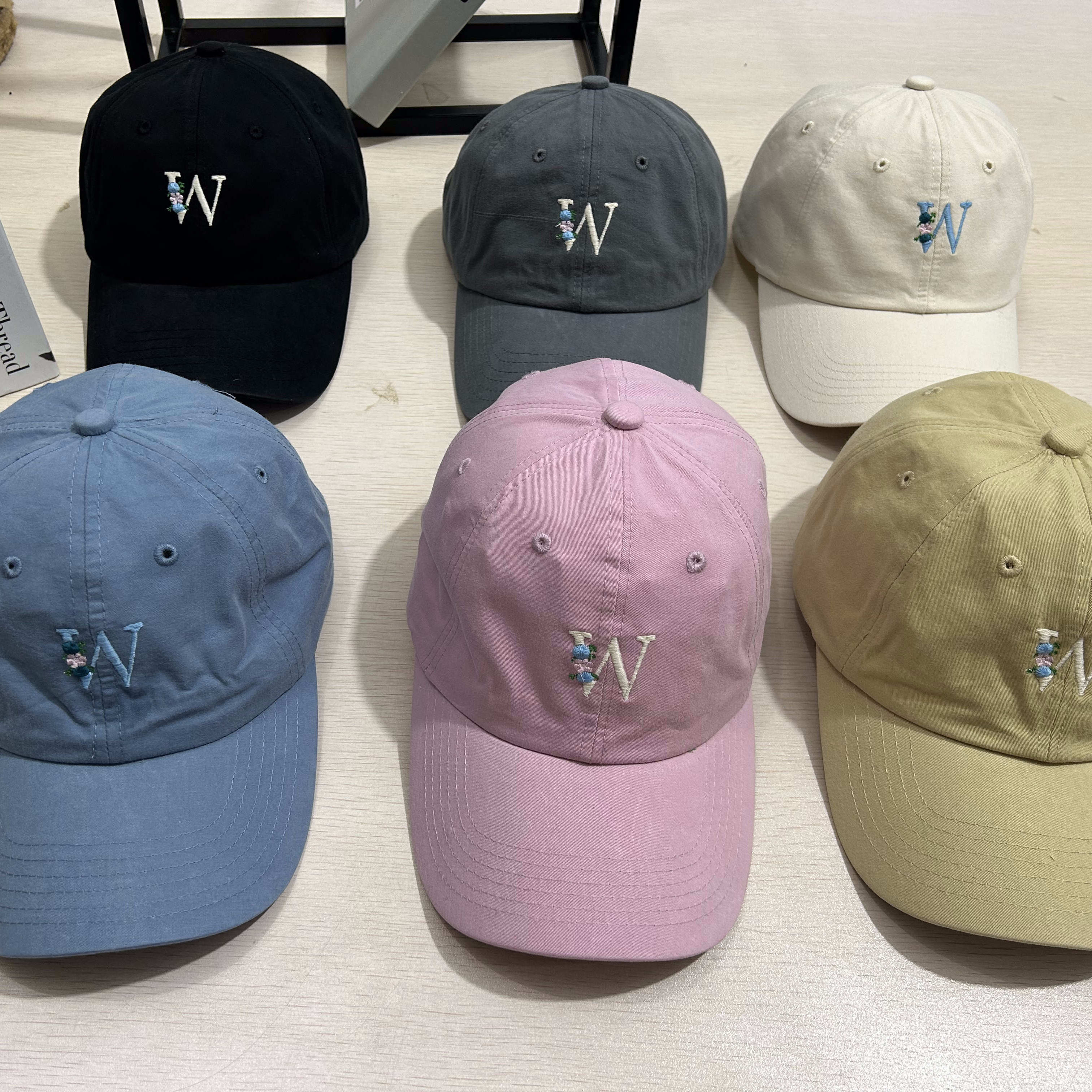 English Letter Style Baseball Caps for Men Women Retro Soft Washed