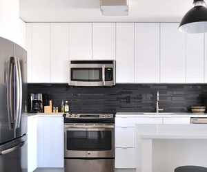 Custom High Gloss Wooden Modular Modern <b>Kitchen</b> <b>Cabinets</b> for Apartment Villa Mall & Hospital Use China <b>Wall</b> <b>Mount</b> - Product Image 2