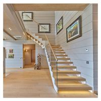 Escalier flottant droit en bois au design moderne Alucasa avec marches et garde-corps en verre trempé