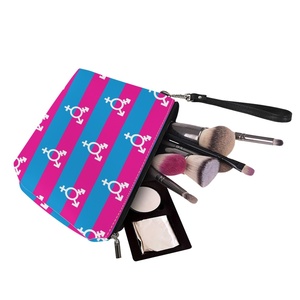 Sac cosmétique personnalisé (Lindsay Design) à thème arc-en-ciel avec impression UV pour les voyages, le rangement sur coiffeuse et la vente au détail - Product Image 4