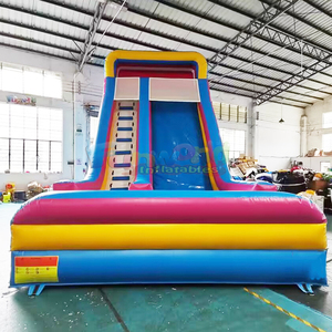 Tobogán inflable comercial de doble cara para eventos al aire libre, con diseño de tiburón, y combo de castillo inflable para niños. - Product Image 3