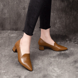 Zapatos de tacón alto para mujer, de cuero mate, con suela de goma, plataforma y base gruesa. Adecuado para ocasiones formales. - Product Image 3