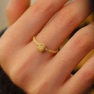 Bague de fiançailles Xinfly avec diamant taille coussin de 0,2 ct, monture en or 18 carats à griffes, pour anniversaire - Product Image 3