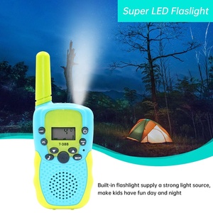 La più recente vendita calda walkie talkie giocattolo per bambini 22 canali giocattolo radio a 2 vie con torcia LCD retroilluminata gamma 6 km per campeggio esterno - Product Image 5