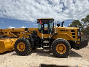Chargeuse sur pneus SDLG 956L 2024 jaune, équipement de construction lourd d'occasion, godet de 3 m, poids opérationnel de 18 tonnes, puissance de 123 kW, 20 tonnes - Product Image 3