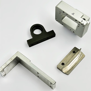 บริการงานกลึงชิ้นส่วนอะลูมิเนียม CNC ชิ้นส่วนเหล็กกล้าไร้สนิมที่ไม่ได้มาตรฐาน ชิ้นส่วนโลหะที่มีความแม่นยำสูง ผลิตตามแบบที่กำหนด ขนาดสูงสุด 50 ซม. - Product Image 3