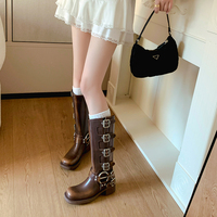 Bottes de moto en cuir fendu avec boucle WETKISS, bottes punk marron, mi-mollet, talon épais, bout carré, bottes de motard pour filles
