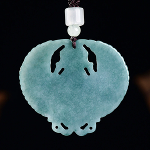 Pendentif authentique en jade naturel bleu, bijou en jade de qualité glace, pièce unique et de petite taille pour hommes et femmes. - Product Image 4
