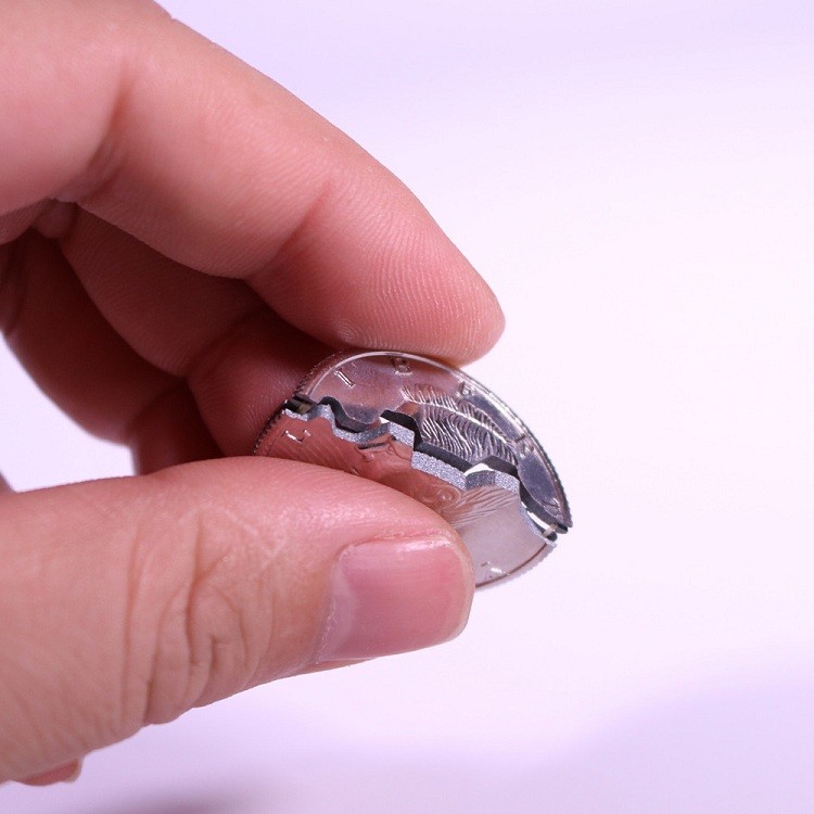 OEM Высокое качество Лучшая уличная волшебная игрушка половина доллара монета чашка Волшебная монета