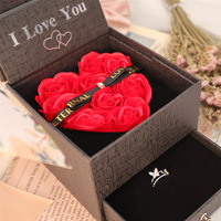Cadeau pour la fête des mères, ensemble de bijoux tendance, boîte cadeau carrée, boîte à fleurs roses, cadeau pour la Saint-Valentin 2025