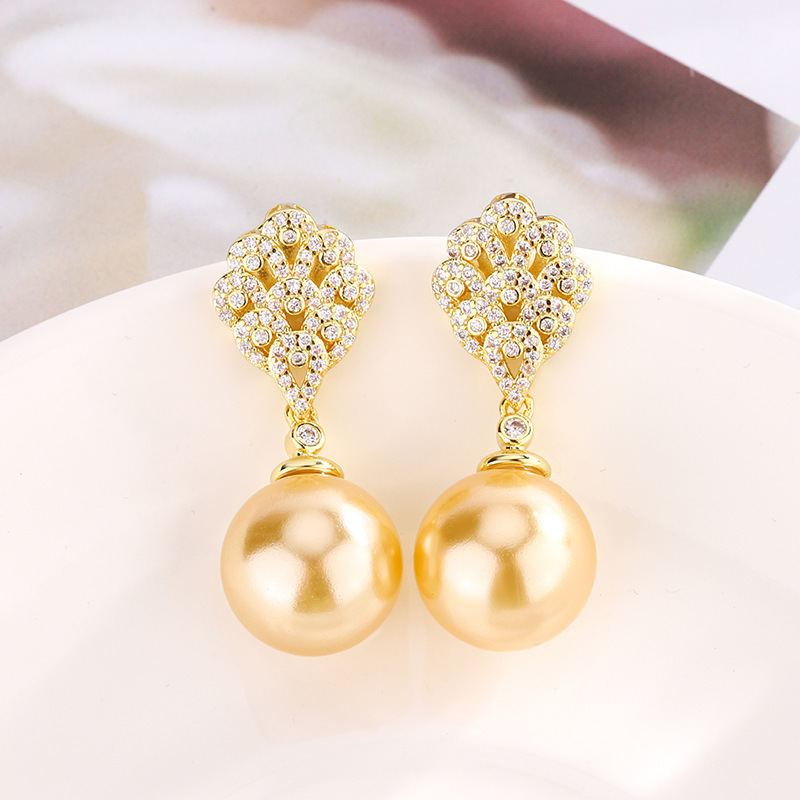 Gold golden balls stud earrings