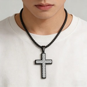 Collar con Colgante de Cruz de Acero Inoxidable con Diseño de Tablero de Ajedrez, para Hombre y Mujer, Clásico, de Doble Capa, Resistente al Deslustre, Impermeable, Amuleto Religioso - Product Image 1