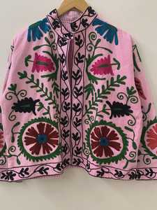Chaqueta Suzani de Terciopelo Indio Hecha a Mano, Chaqueta Bohemia con Encaje Bordado, Chaqueta de Invierno con Botones Tejidos, Ropa Exterior Étnica para Mujer, Moda Boutique - Product Image 3