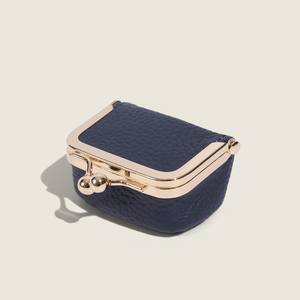 Estuche de Joyería Mini Impermeable y Elegante con Cierre de Botón - Bolsa de Almacenamiento de Cuero PU para Aretes, Anillos y Monedas, para Todas las Temporadas - Product Image 4