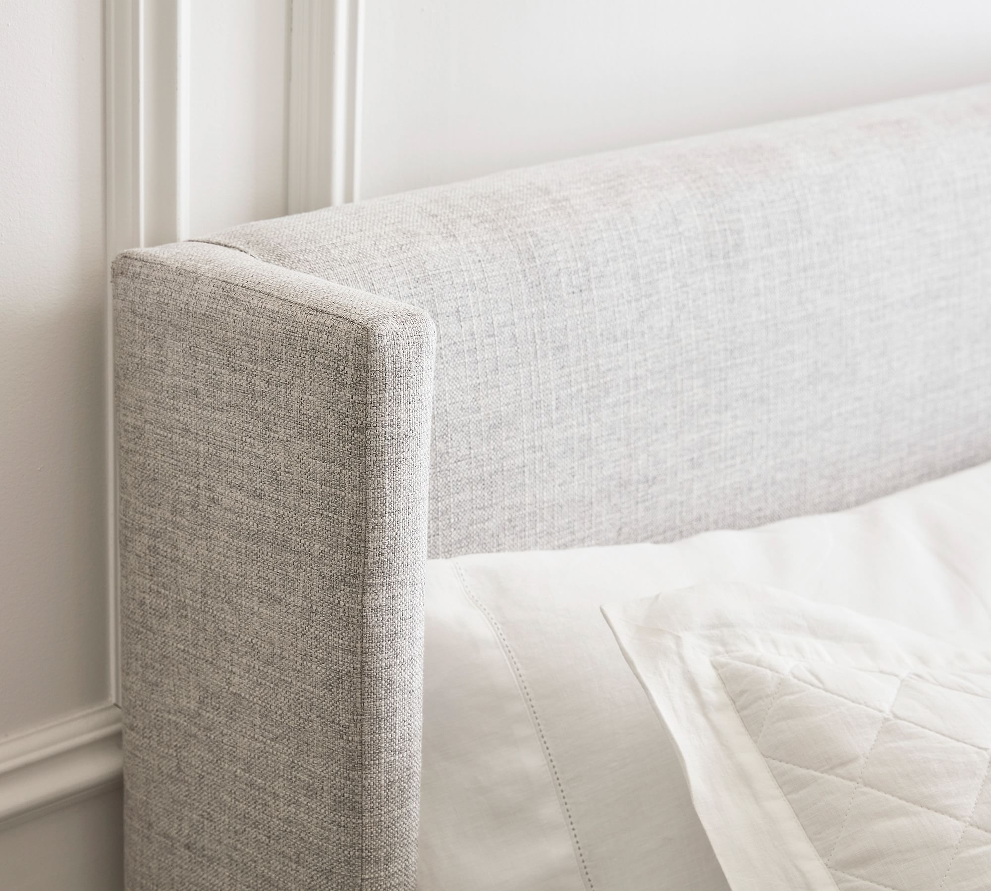 king bed kids bed bedroom furniture upholstered metal legs platform bed company Jinhua Sigma