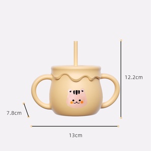 Tazza per Bambini in Silicone Alimentare Multicolore, Antigoccia, per Bere <span class=keywords><strong>Acqua</strong></span> e Mangiare - Product Image 4