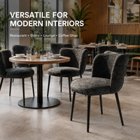 Chaise de salle à manger pour l'hôtellerie, dossier incurvé tressé couleur anthracite, assise rembourrée arrondie, pieds coniques