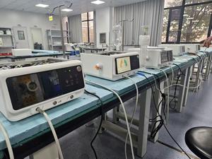 Dispositivo de Irrigación por Lavado de Pulso para Mascotas, Equipo Médico Veterinario para Enjuague y Desbridamiento de Heridas Abiertas en Cirugía - Product Image 2