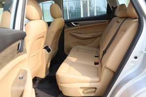 DFSK E5 Familiar Híbrido PHEV SUV 7 Pasajeros 1.5L 1150km Autonomía Total Gran Venta en el Extranjero - Product Image 3